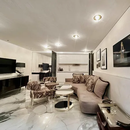 Homeby, Casa Cornalia Milan