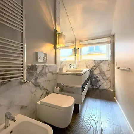 Daire Homeby, Casa Cornalia *